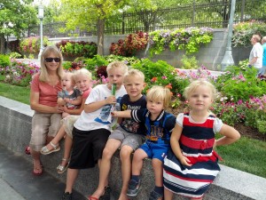 all of the kiddos with Grammie!